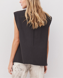 Amalie Vest