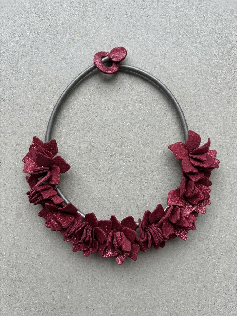 Flora Neckpiece