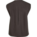 Amalie Vest