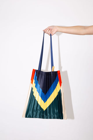 Rei Tote Bag
