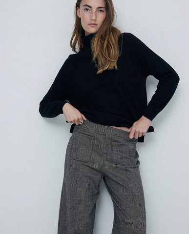 Herringbone knitted trousers